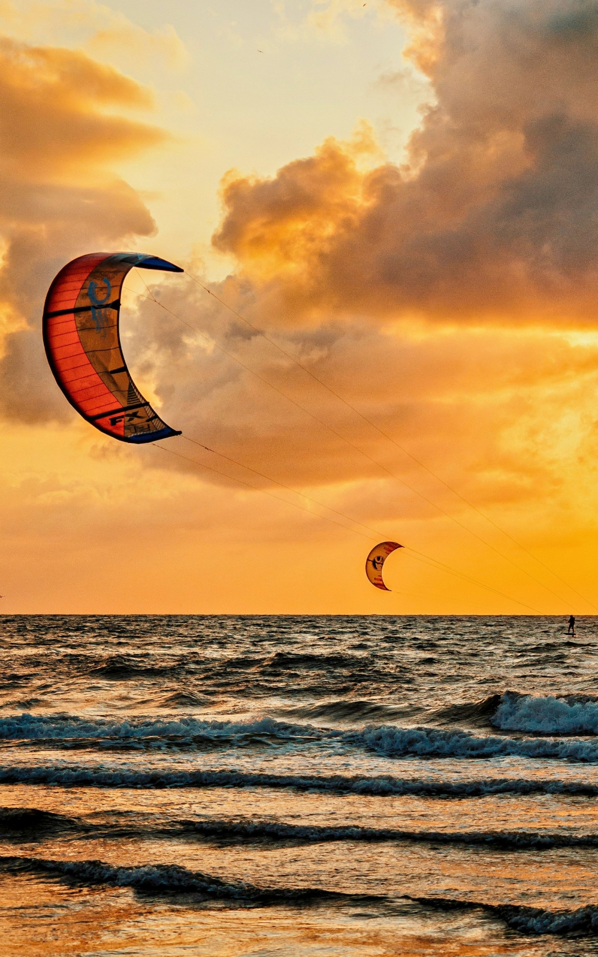 Kitesurfing at Kalpitiya